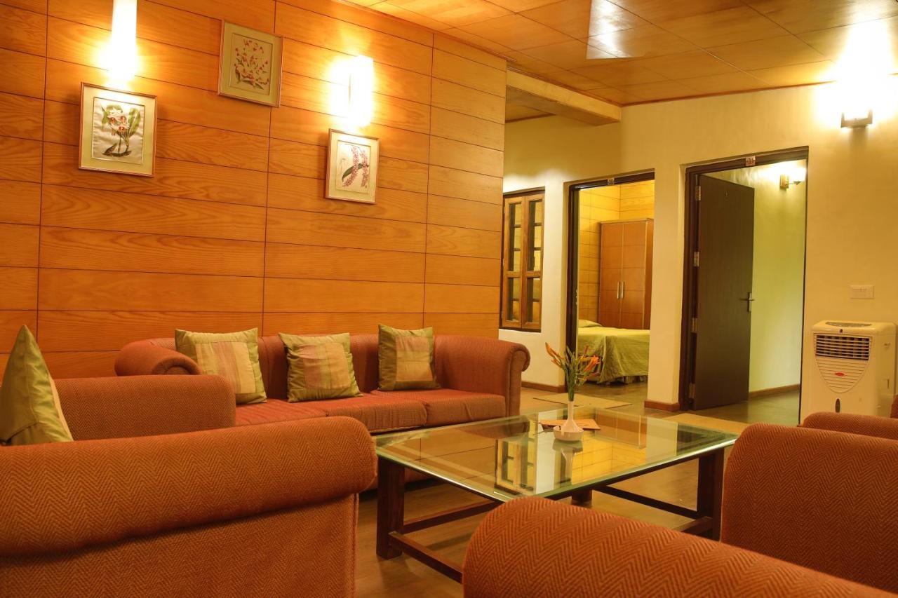 The Lake Resort Naukuchiatal Zewnętrze zdjęcie