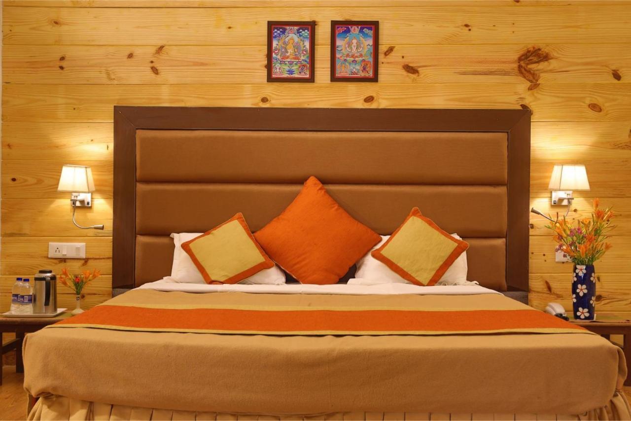 The Lake Resort Naukuchiatal Zewnętrze zdjęcie