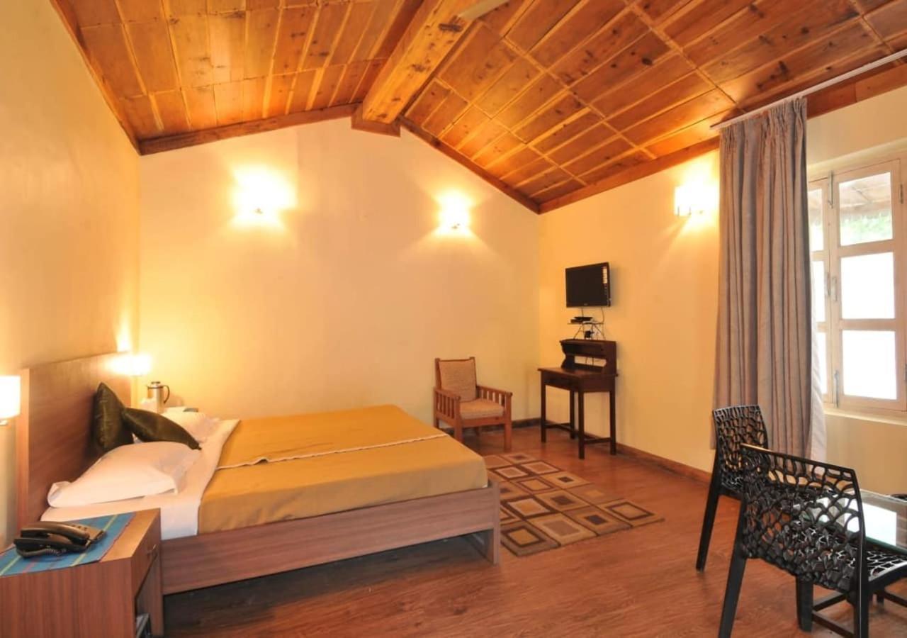 The Lake Resort Naukuchiatal Zewnętrze zdjęcie